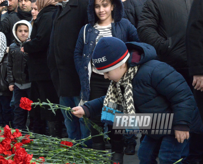 Azerbaijani public honors January 20 tragedy victims’ blessed memory.  Baku, 20 Jan. 2016